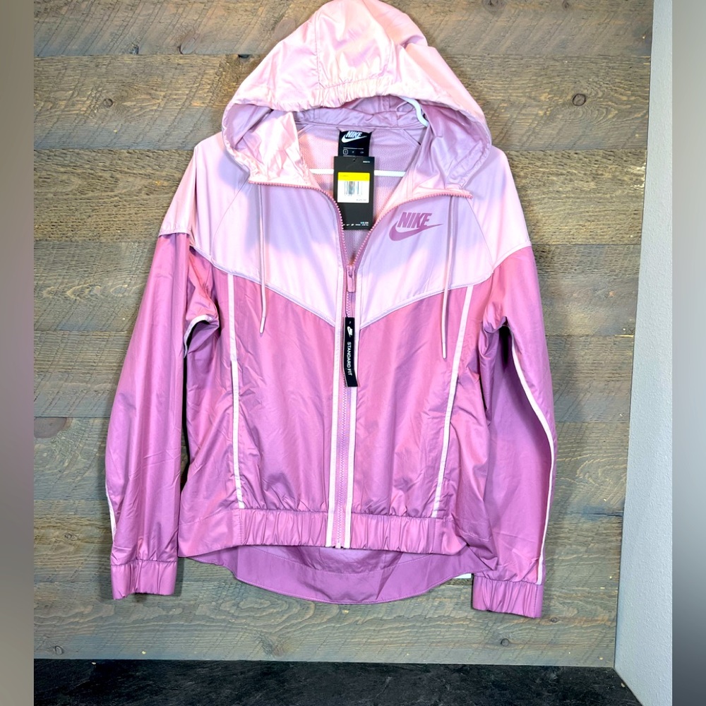 NWT Women’s Nike Jacket